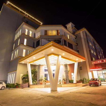 Hotel Siddhartha, Nepalgunj Exterior foto
